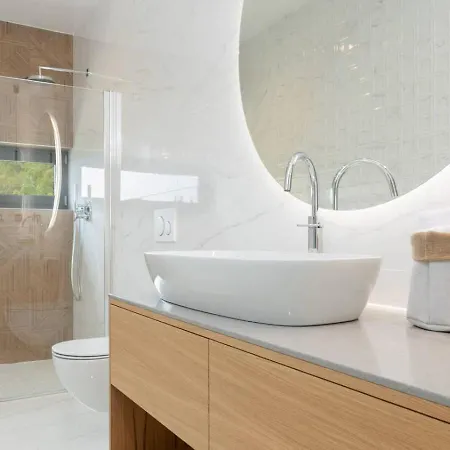 Apartmán Persic With Pool And View