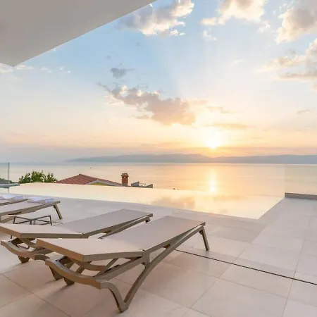 Persic With Pool And View * Rabac
