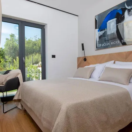 Persic Villa With Pool And View Rabac
